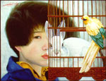 Jeune fille, lapin blanc, oiseau et sa cage ouverte
